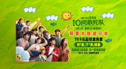《伯德小姐》片场花絮在执导《伯德小姐》后，格蕾塔不再讲述自己的故事，而是选择挑战文学经典《小妇人》，去讲讲其他女孩的成长故事。